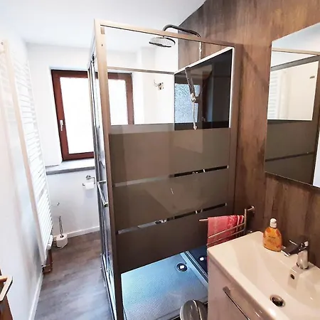 Apartment Work & In Hoenningen *