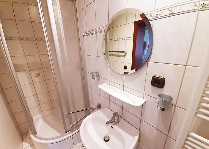 דירה Work & In *