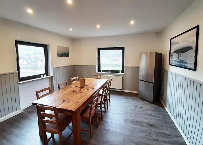 דירה Work & In *